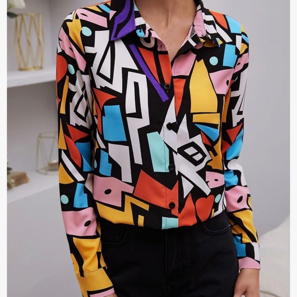 Abstract big dart button up - Picture 3 of 6